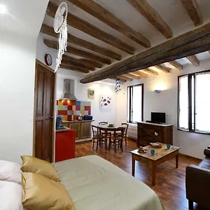 Studio L'angelo Appartement LʼIsle-sur-la-Sorgue