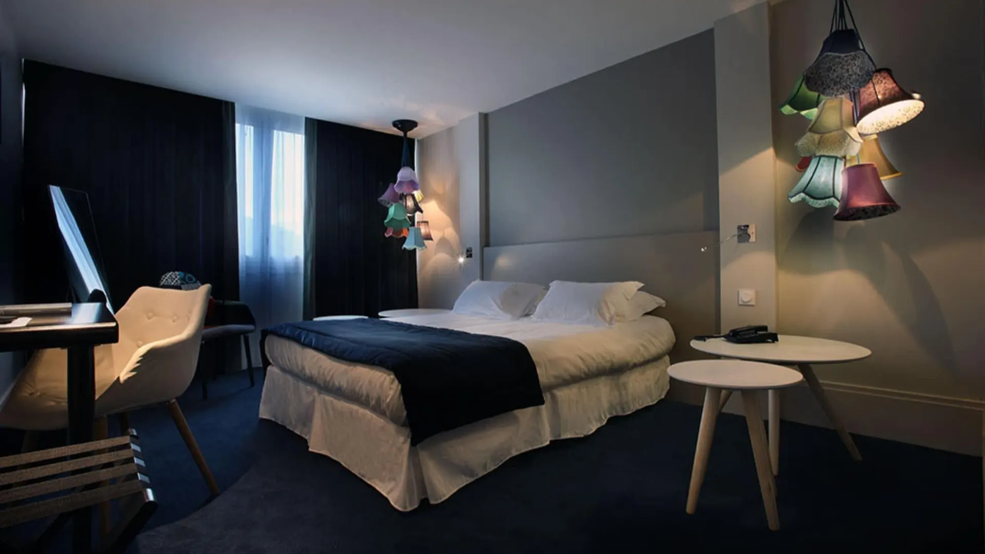 Hotel Le Cinq Hyper - Centre Chambery