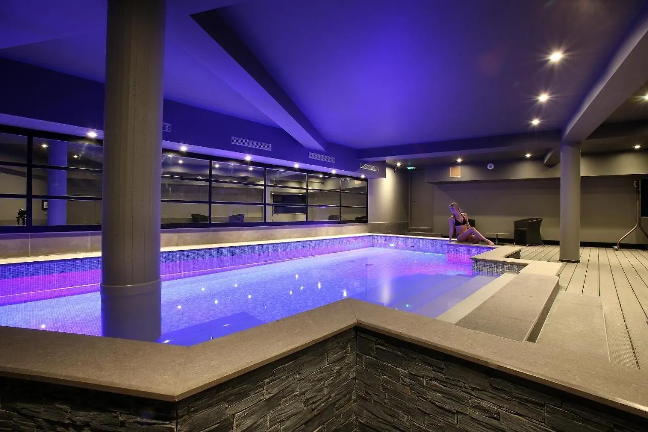 Hotel Le Cinq Hyper - Centre Chambery